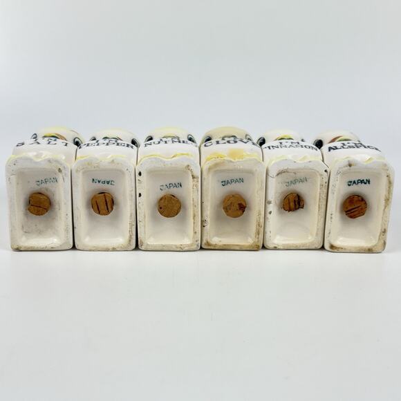VTG Duck Spice Shaker Set Japan w/Wooden Spice Rack Salt Pepper Yellow Birds - Picture 14 of 16